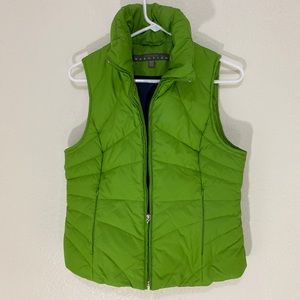 Kenneth Cole Reaction down vest green. Medium